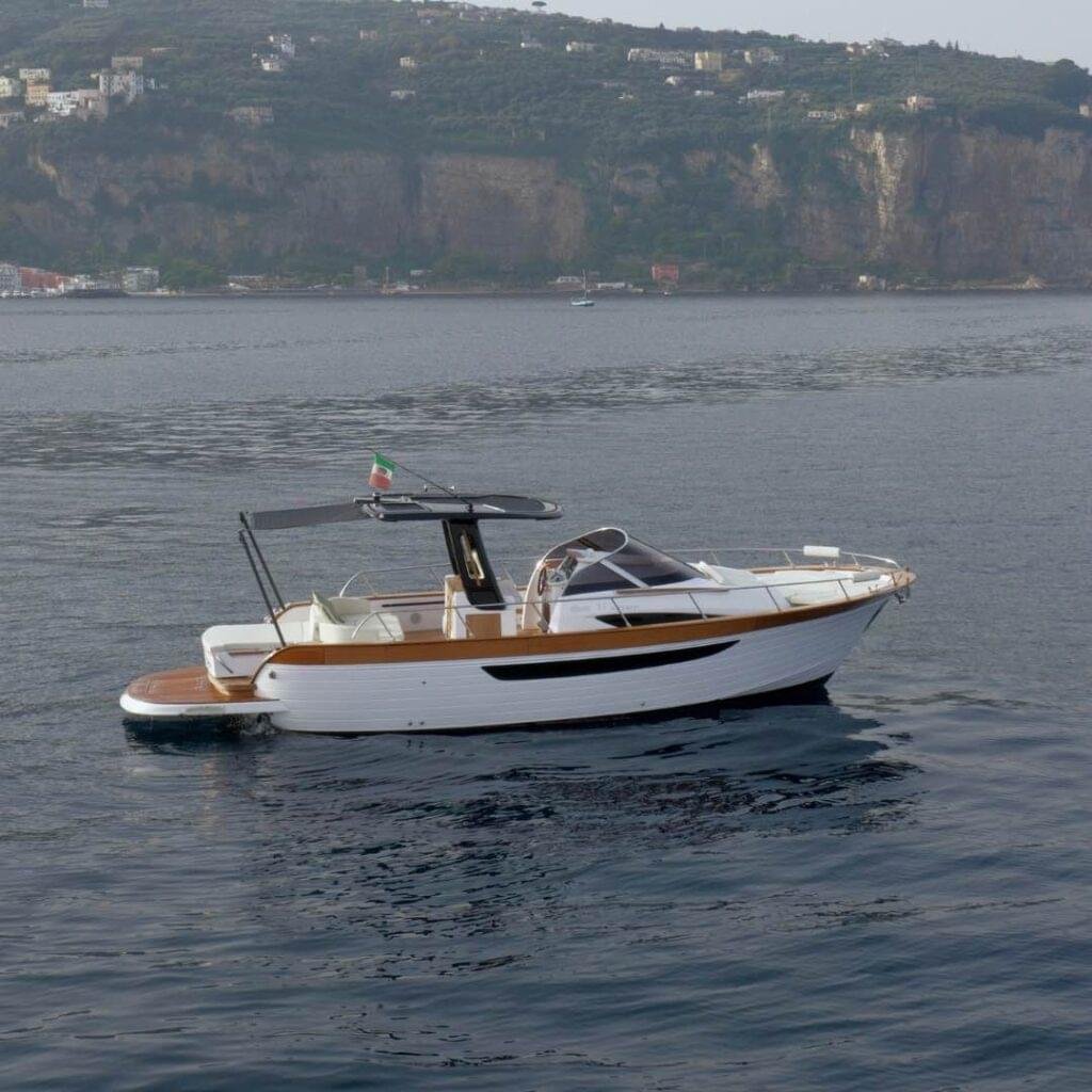 Mimì 11 Boat For Charter in Amalfi Coast